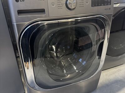 Scratch And Dent LG 5.2 Cuft Front Load Washer
