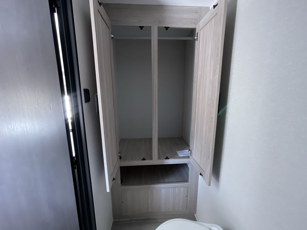 Main image 30