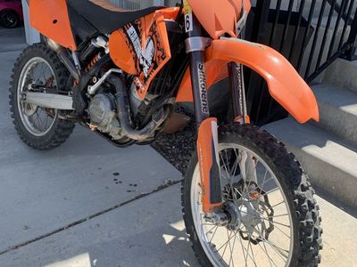 2005 KTM SX450f Dirt Bike - Orange & Black