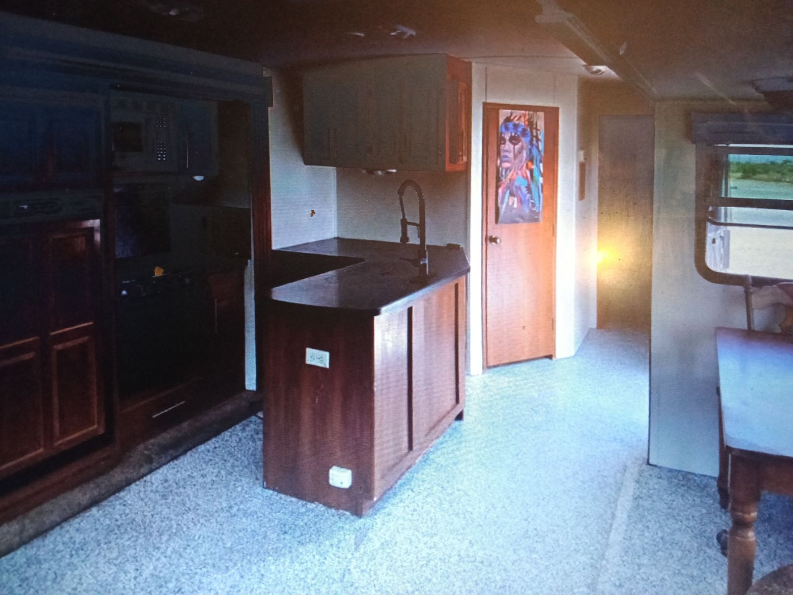 Main image 5