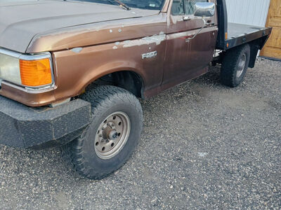 1990 FORD F250 XLT Lariat
