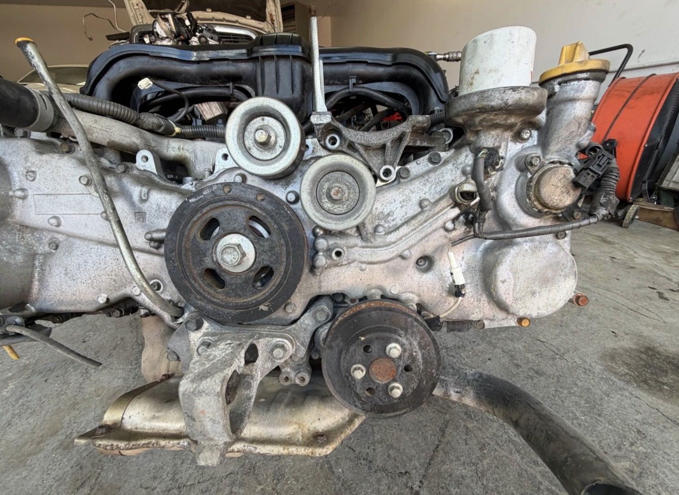 Main image 3