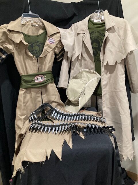 ZOMBIE HUNTER Set   $20 each