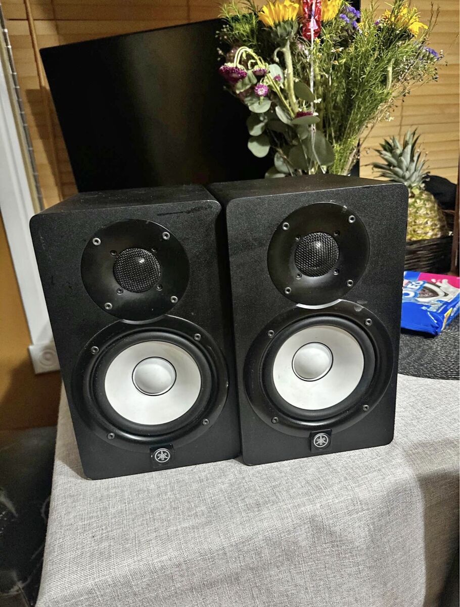 Yamaha HS5 Speakers