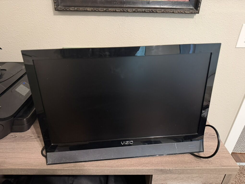 Vizio Flat Screen Smart TV For Sale