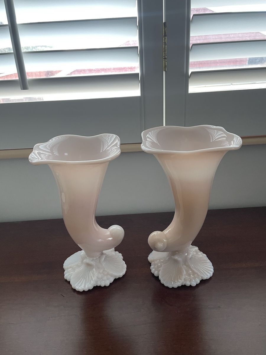 Vintage Pink Cornucopia Vases
