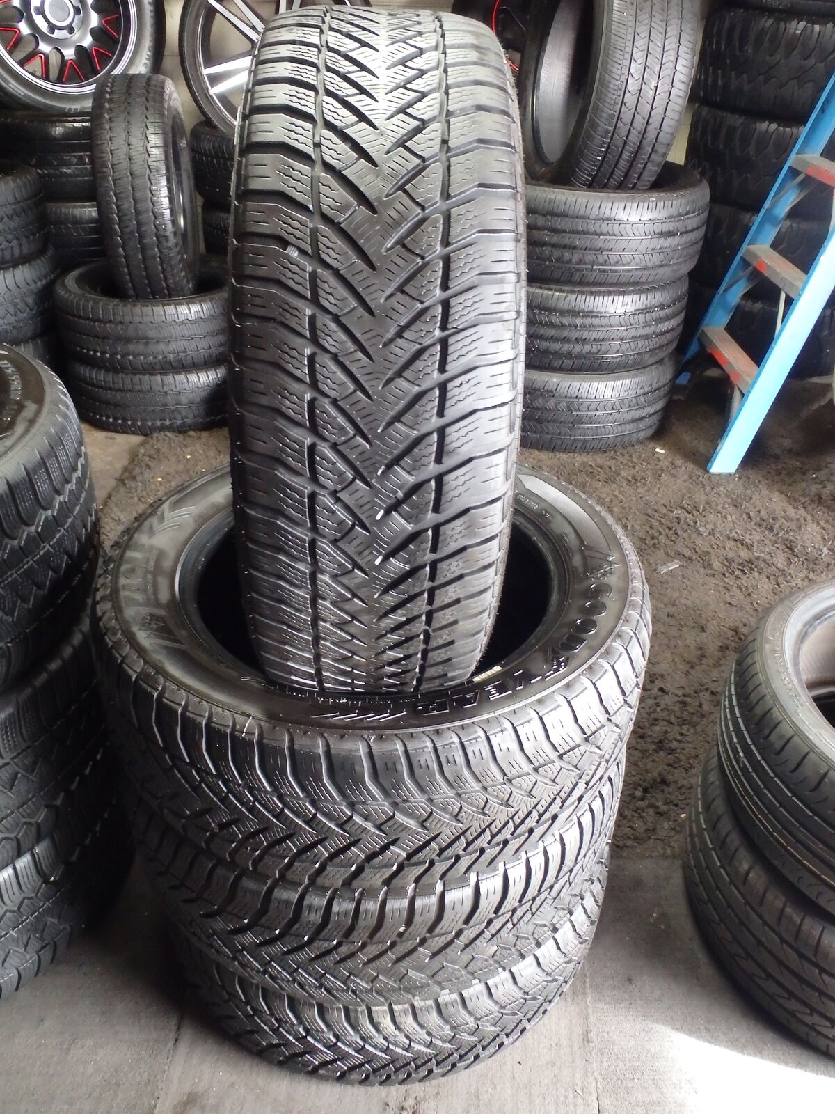 225/60R18 GOODYEAR EAGLE ENFORCER WINTER SET OF USED WINTER TIRES