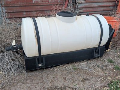 110 gallon spray tank