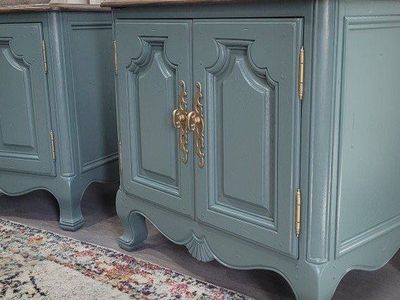Vintage Drexel Heritage nightstands
