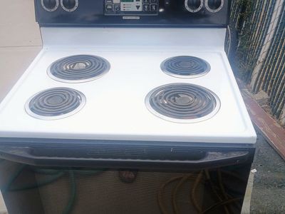 Maytag Electric Range Freestanding Stove 4 Coil Burners White/Black