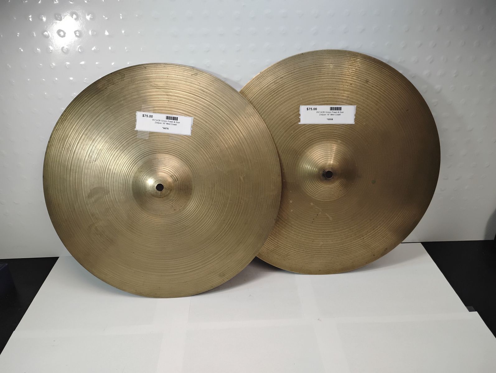 VINTAGE ZILDJIAN 16" Medium Crash Symbol