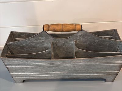 Darling Metal Caddy.