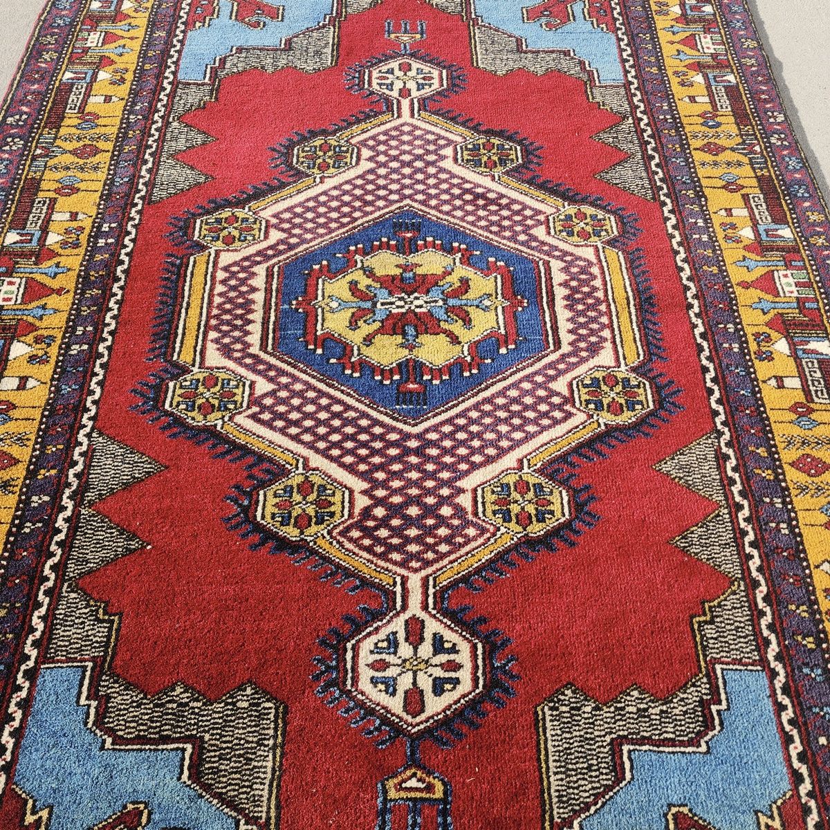 Main image 6