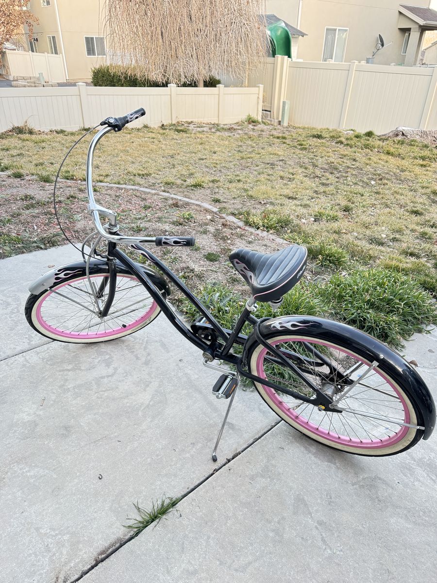 Electra 3i The Betty Bike Cruiser