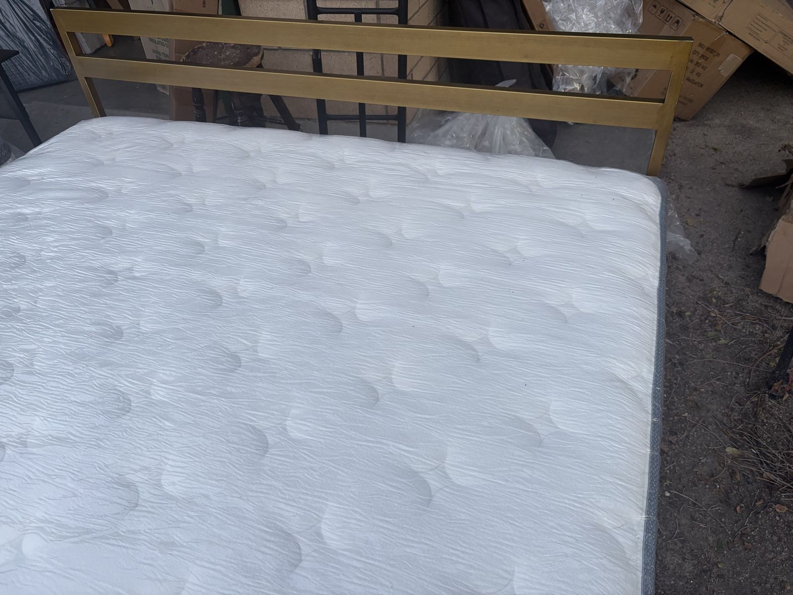 Brand new king size bed frame with mattress 