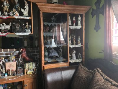 Entertainment center