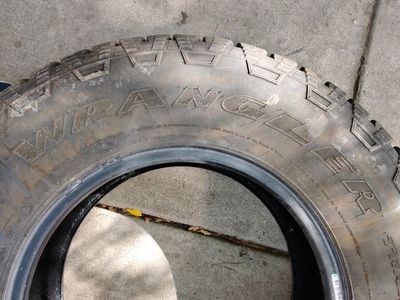 Goodyear Wrangler P235/75R15 Tires - Set of 2