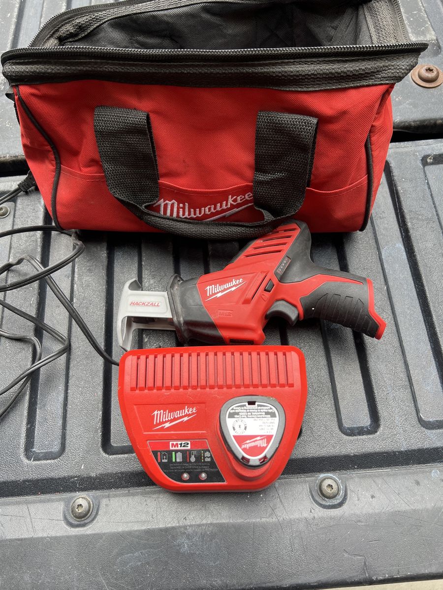 Milwaukee M12 HACKZALL Reciprocating Saw Kit with Charger and Bag - Cordless Power Tool