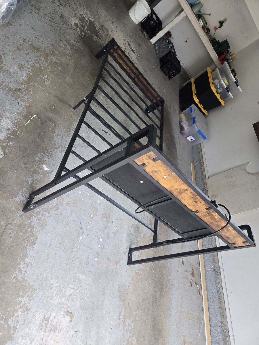 Main image 4