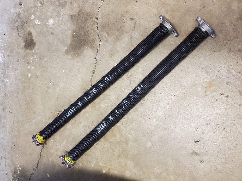 Garage door torsion springs