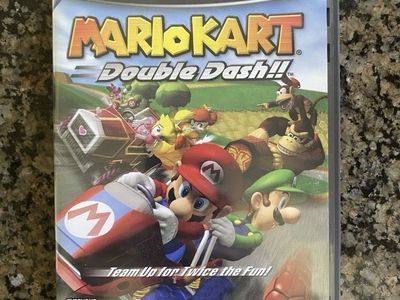 Nintendo Mario Kart: Double Dash!! w/ Manual, Multiplayer - GameCube (2003)