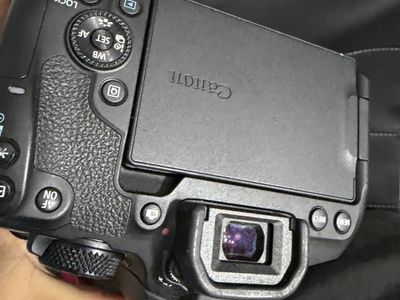 Canon t8i bundle