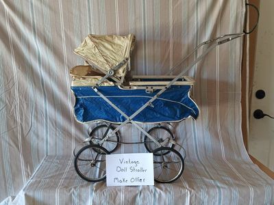 Vintage 1955 Doll Buggy. made by Welsh.