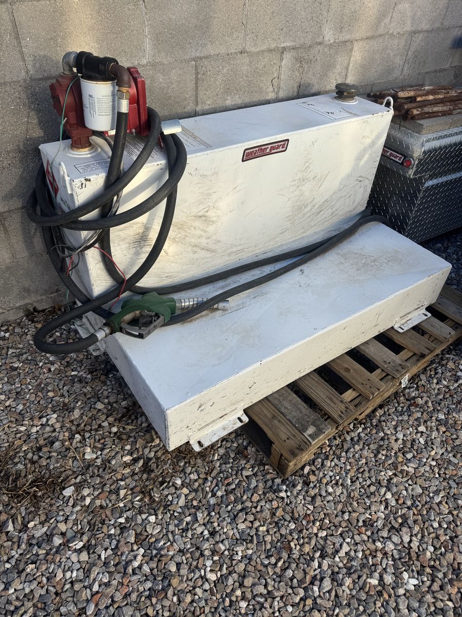 Weather Guard L-Shape Transfer Tank with Pump and Hose