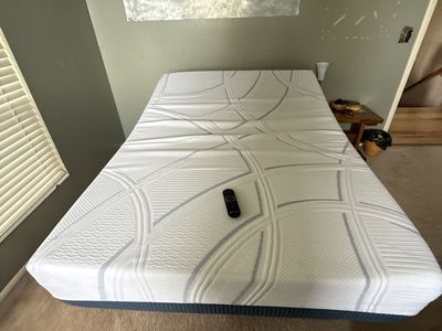 full Motorized Bed Frame With Mattress
