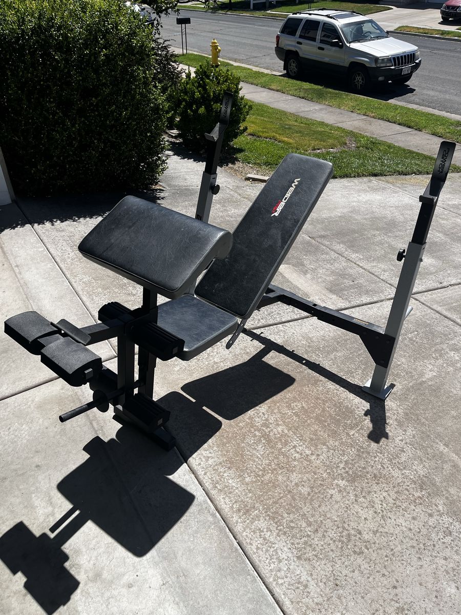 Weider 235 Weight Bench with Adjustable Incline, Preacher Curl, and Leg Developer