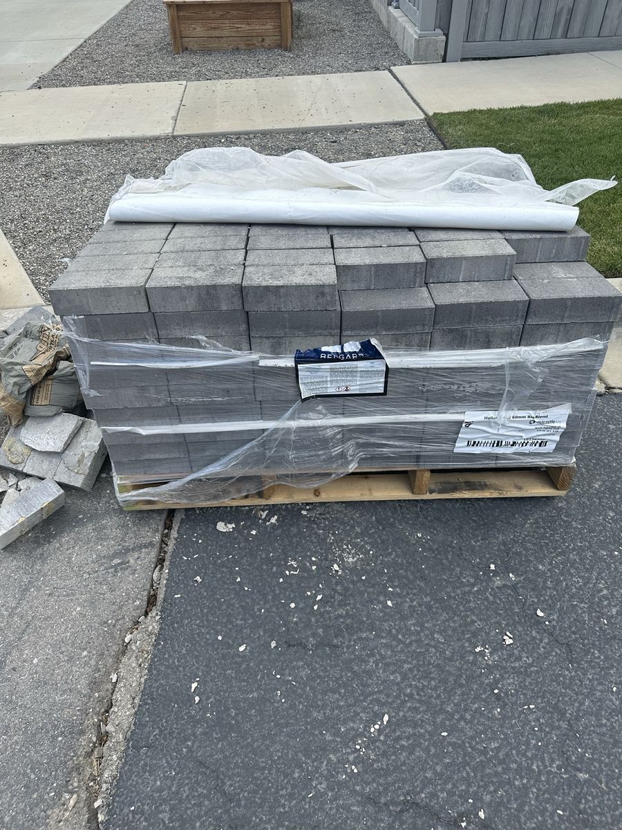 Oldcastle APG Holland 4x8 60mm Rio Blend Pavers -  New Condition