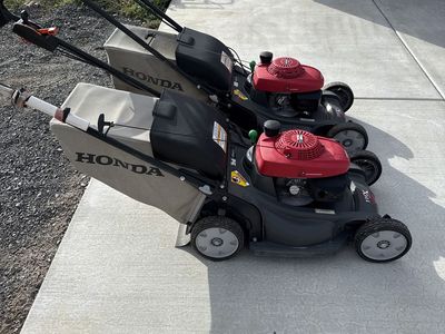 Honda HRX 217 mower(s)