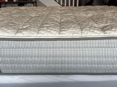 Flawless! Cali King Aireloom + box Springs! $750