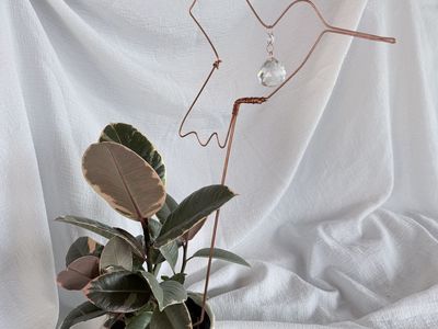 Hummingbird Suncatcher Houseplant Stake Copper