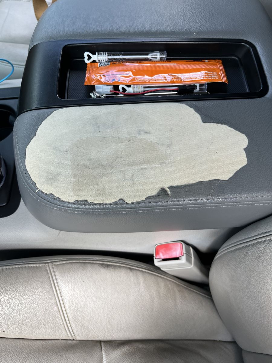 2009 Chevy Tahoe Center Console Lid
