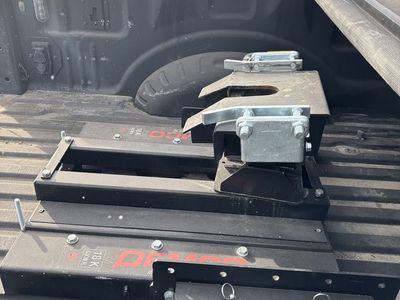 Demco sliding 5th wheel hitch