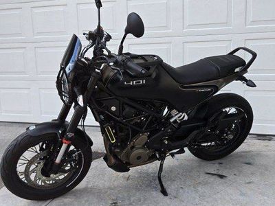 Husqvarna Svartpilen 401 Motorcycle - Black, Excellent Condition