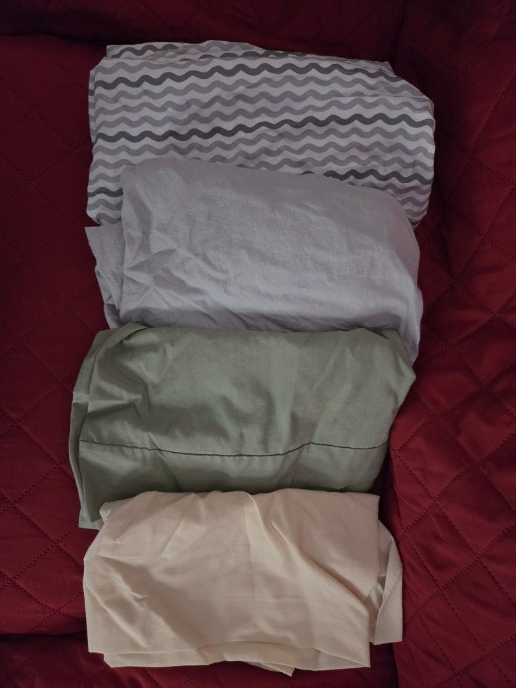 Assorted nursery sheets - 4 Piece, Gently Used