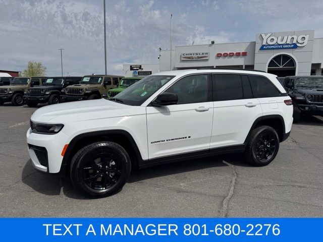 2026 Jeep Grand Cherokee Laredo