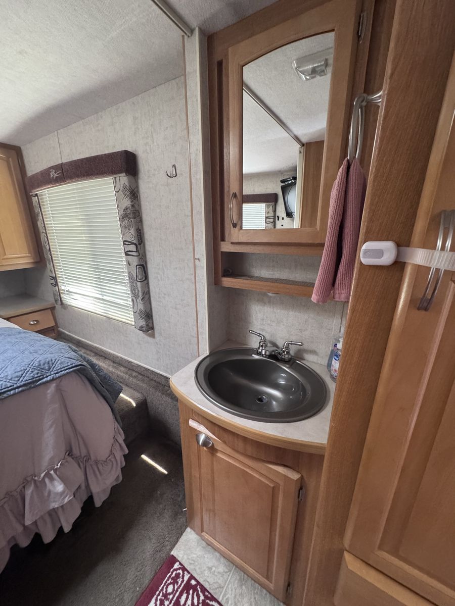 Main image 19