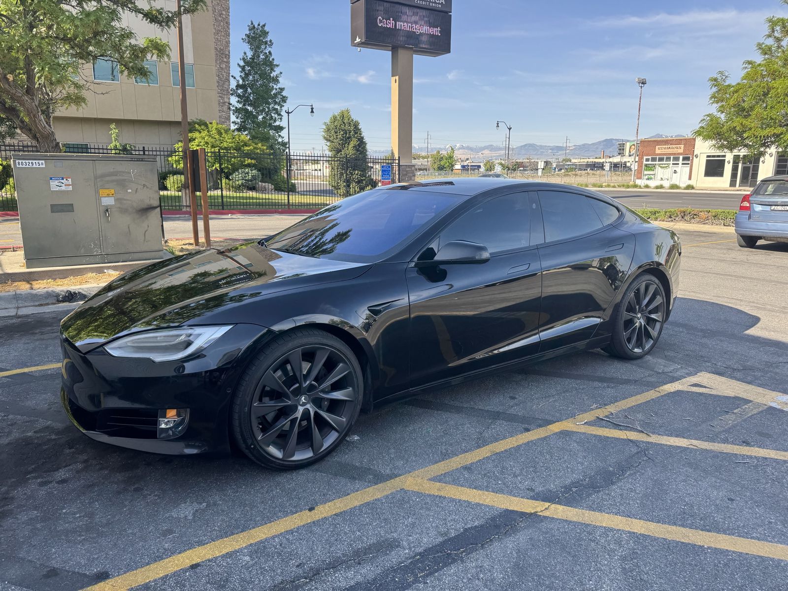 2020 Tesla Model S Long Range Plus
