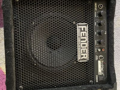 Fender Rumble 15 Bass Amp