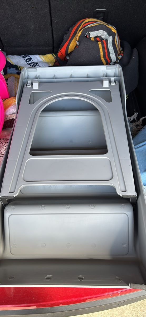 Main image 7