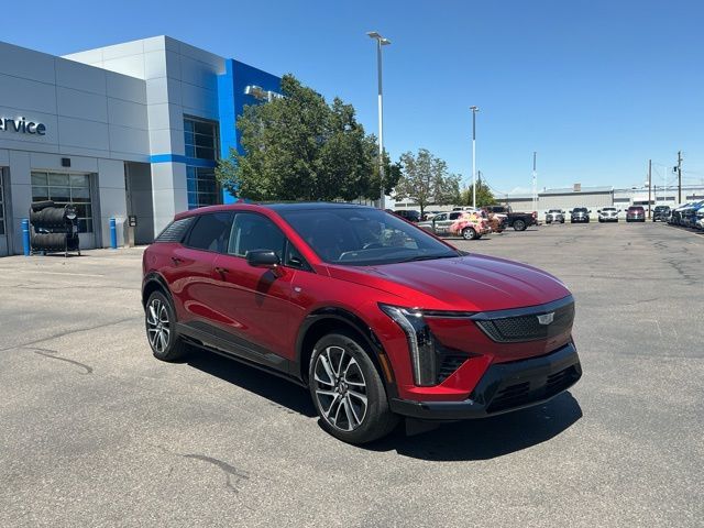 2025 Cadillac OPTIQ Sport 2