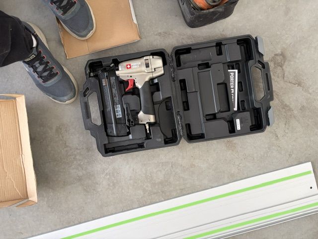 Porter Cable 18 guage Brad Nailer