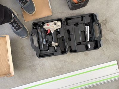 Porter Cable 18 guage Brad Nailer