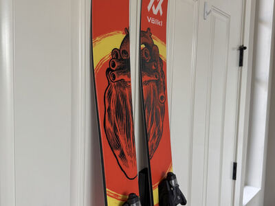 Volkl Revolt 121 Powder Skis with Salomon Strive 14 Bindings -- NEW!