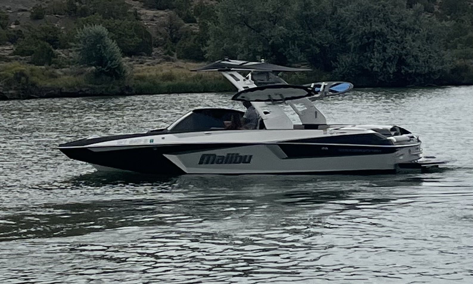 2020 Malibu 23 mxz