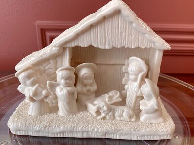 RARE Vintage Holly Babes Ivory Bisque Porcelain Childs Nativity Set - Sells Elsewhere for $40 - C PIX