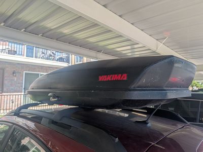 Yakima Cargo Storage Box – Fuel-Efficient, Easy Mount, Great Condition